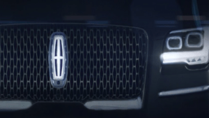 Lincoln-Navigator-with-hands-free-driving