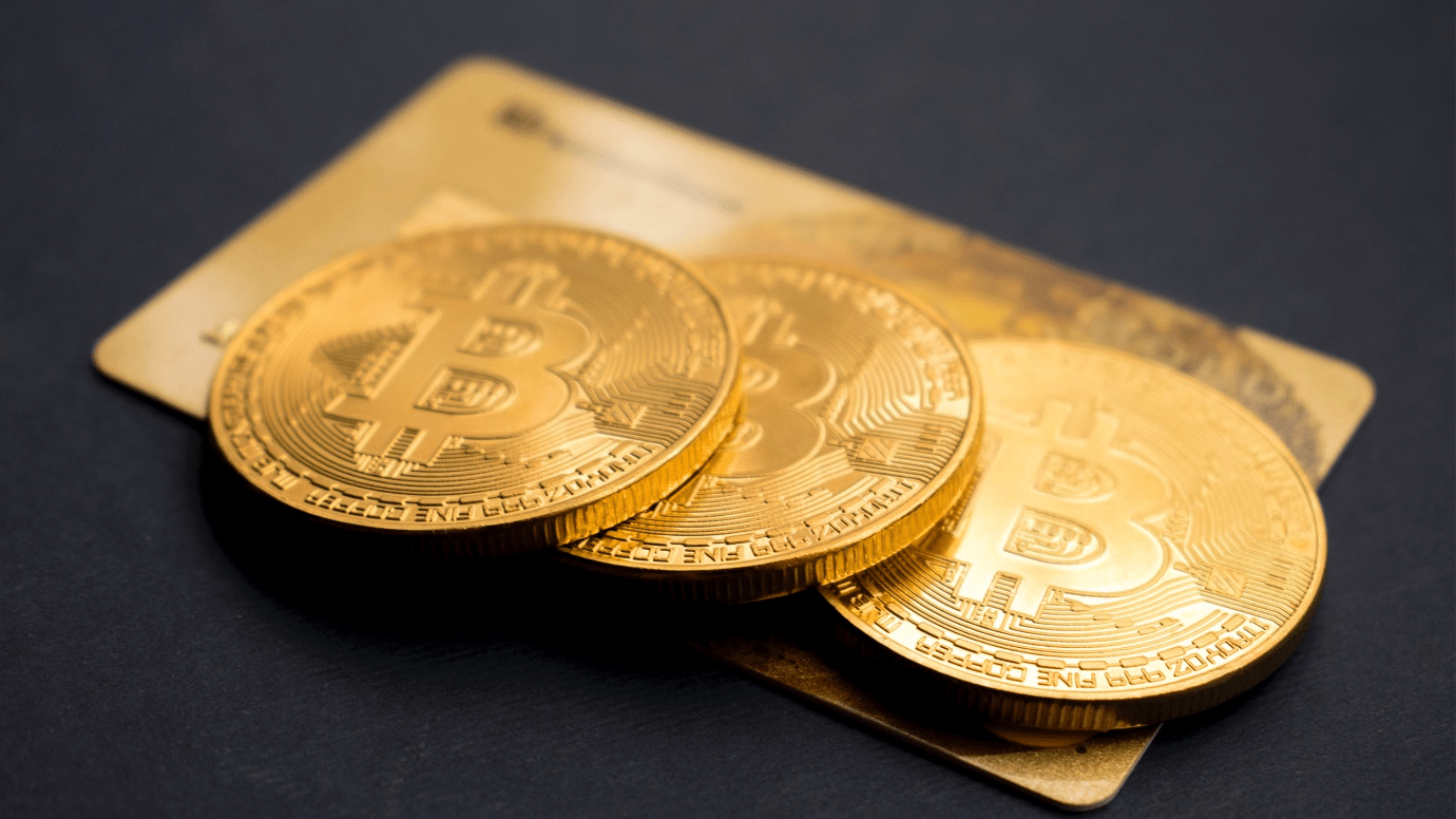 Read more about the article Bitcoin slumps to $35,000 as cryptocurrencies extend steep losses