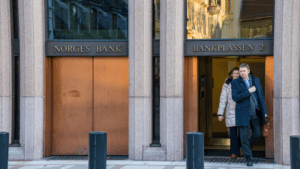 The biggest sovereign wealth fund fails a $174 billion record