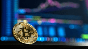 Bitcoin has reached the lowest level as the cryptocurrency market is coming down below $1 trillion