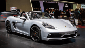 Porsche stakes increase in landmark Frankfurt trading debut